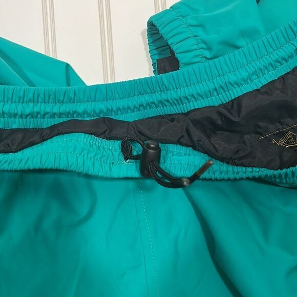 Vintage Eddie Bauer nylon waterproof cuffed pants - Picture 8 of 8